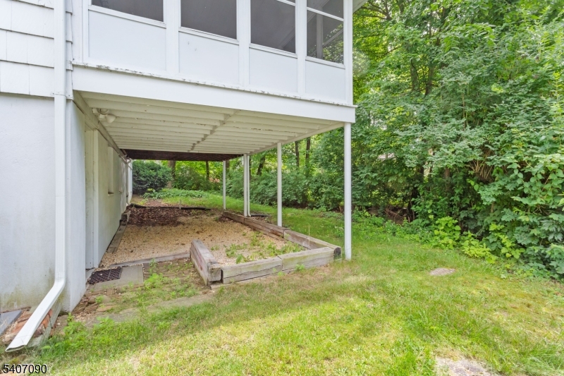 3 Mulberry Terrace Kinnelon, NJ 07405 - Photo 37 of 38 a view of backyard with green space