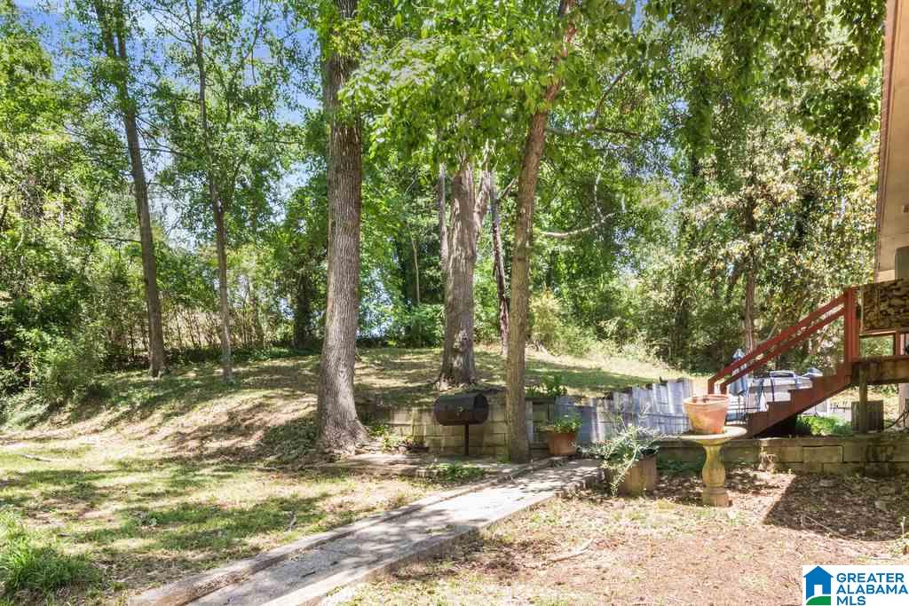 185 Forest Road Bessemer, AL 35023 - Photo 3 of 18