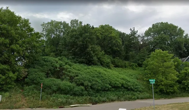 $99,000 | 13868 Glendale Court, Apple Valley, MN 55124