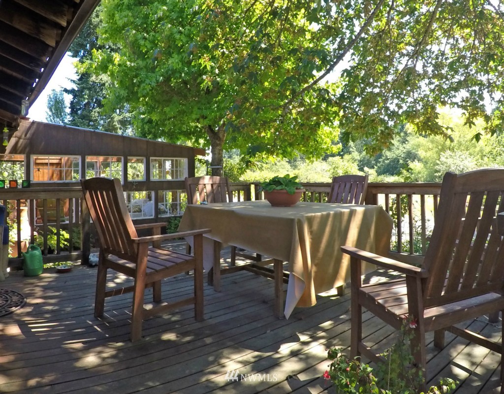 317 Sutter Road Port Angeles, WA 98362 - Photo 9 of 20