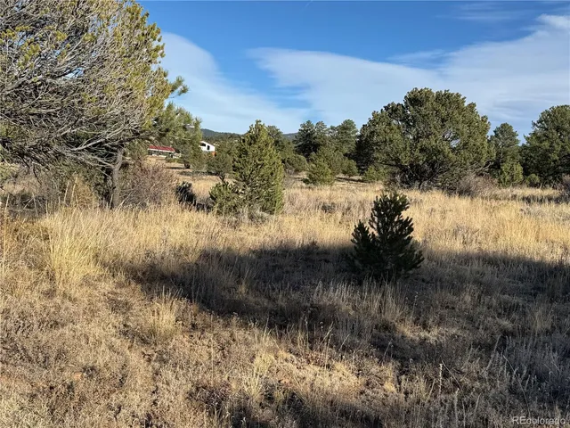 a view of lake view with beach