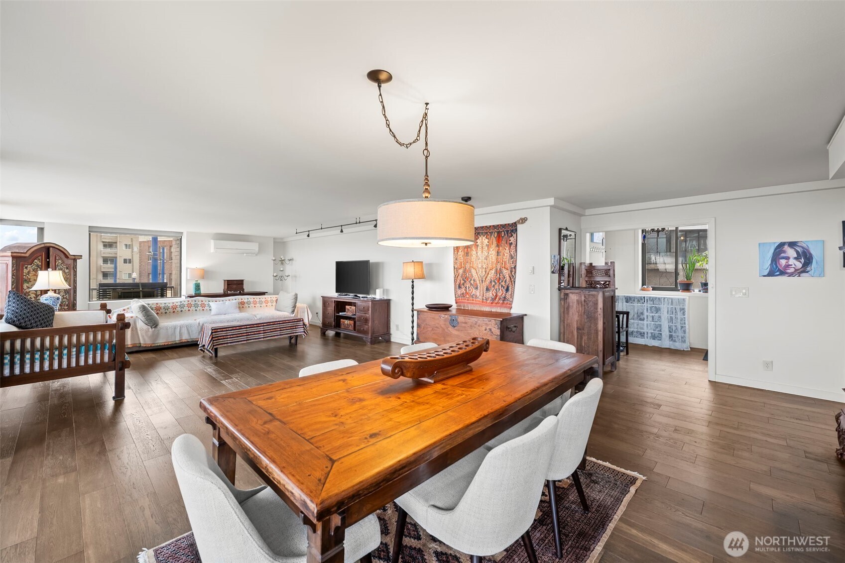 1 North Stadium Way, Unit 2 Tacoma, WA 98403 - Photo 13 of 40 a room with furniture and wooden floor