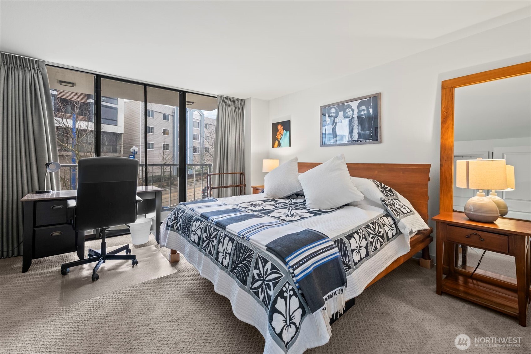 1 North Stadium Way, Unit 2 Tacoma, WA 98403 - Photo 30 of 40 a bedroom with a bed and a desk