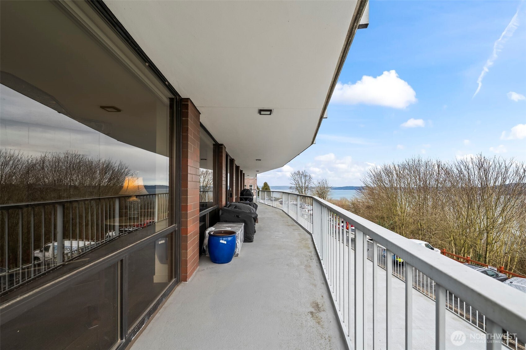 1 North Stadium Way, Unit 2 Tacoma, WA 98403 - Photo 35 of 40 a view of a balcony with staircase
