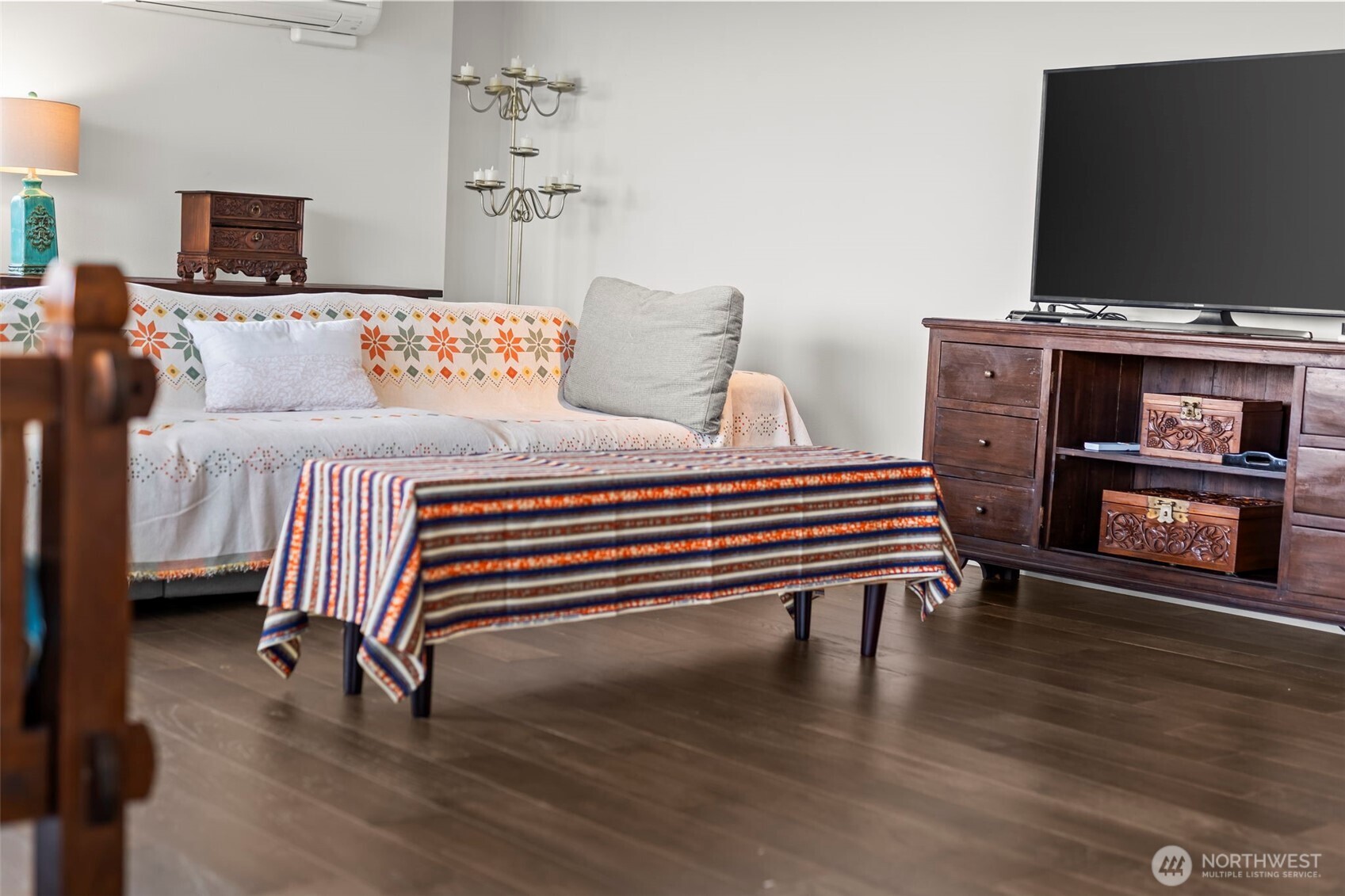 1 North Stadium Way, Unit 2 Tacoma, WA 98403 - Photo 10 of 40 a bedroom with furniture and a flat screen tv