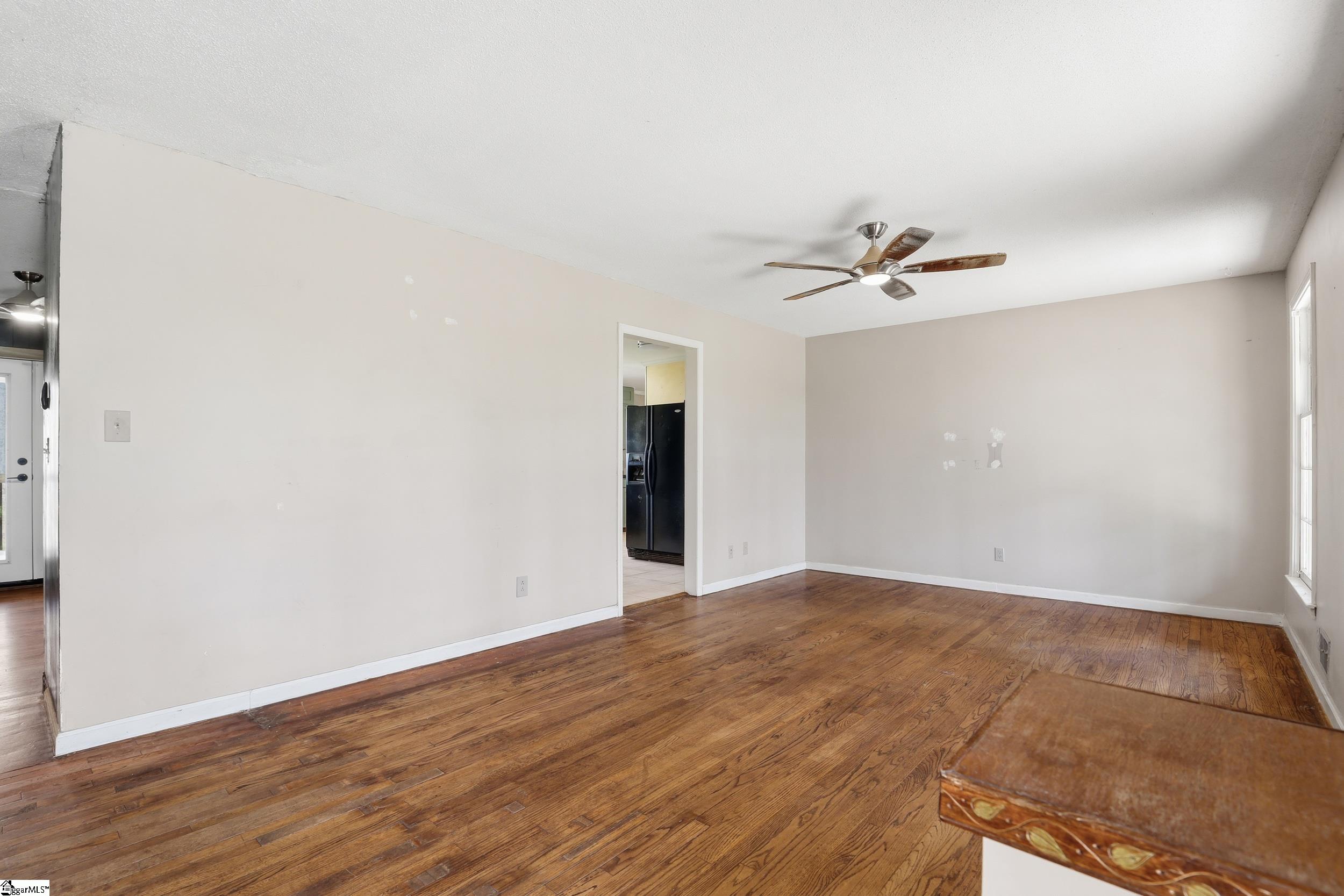 228 South 789 Cowpens, SC 29330 - Photo 5 of 49