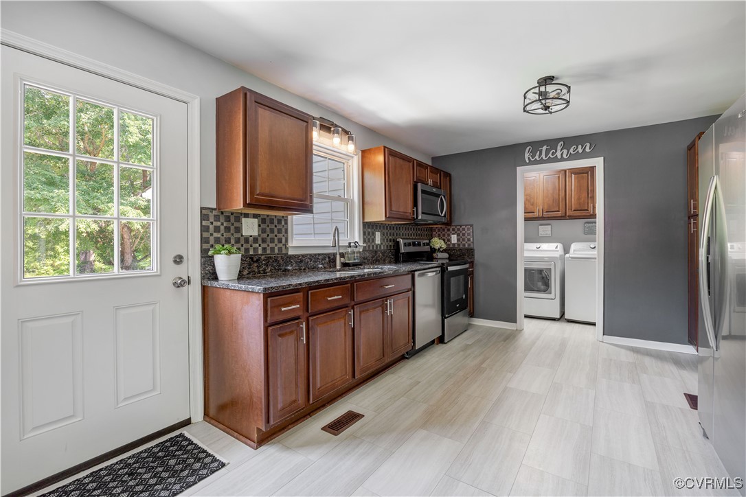 16701 Jolly Road Disputanta, VA 23842 - Photo 13 of 49 Kitchen featuring appliances with stainless steel