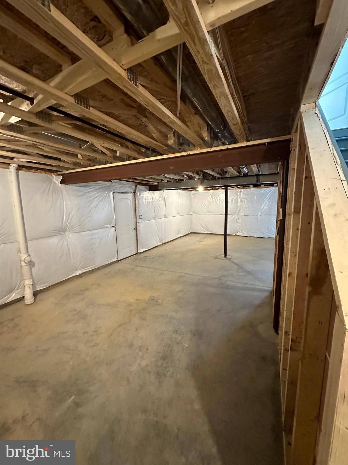 King Avenue Rosedale, MD 21237 - Photo 24 of 29 a view of an empty room
