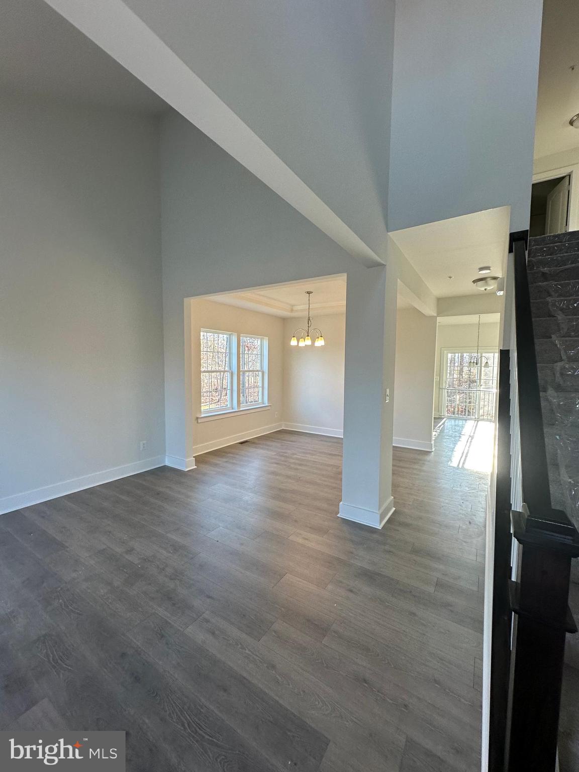 King Avenue Rosedale, MD 21237 - Photo 3 of 29 an empty room with wooden floor and windows
