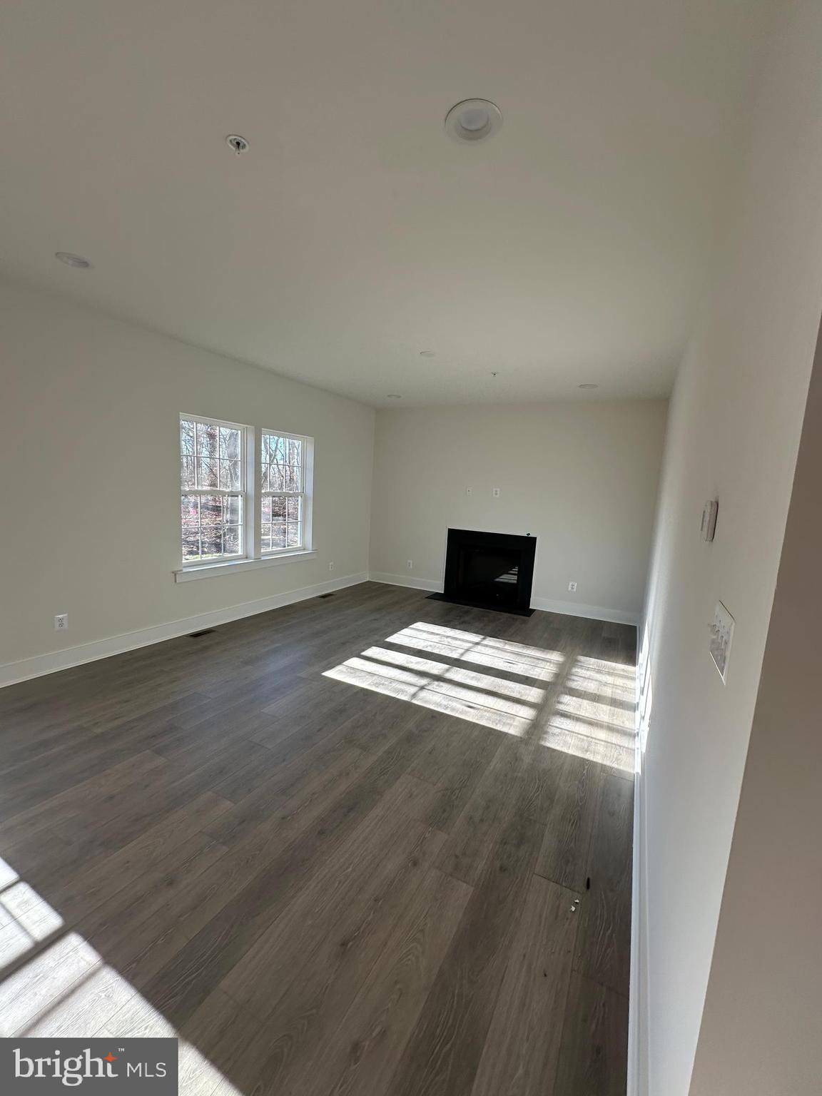 King Avenue Rosedale, MD 21237 - Photo 8 of 29 a bedroom with a bed and a window