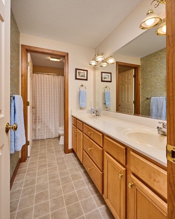 1 Spring Meadows South Hadley, MA 01075 - Photo 23 of 42
