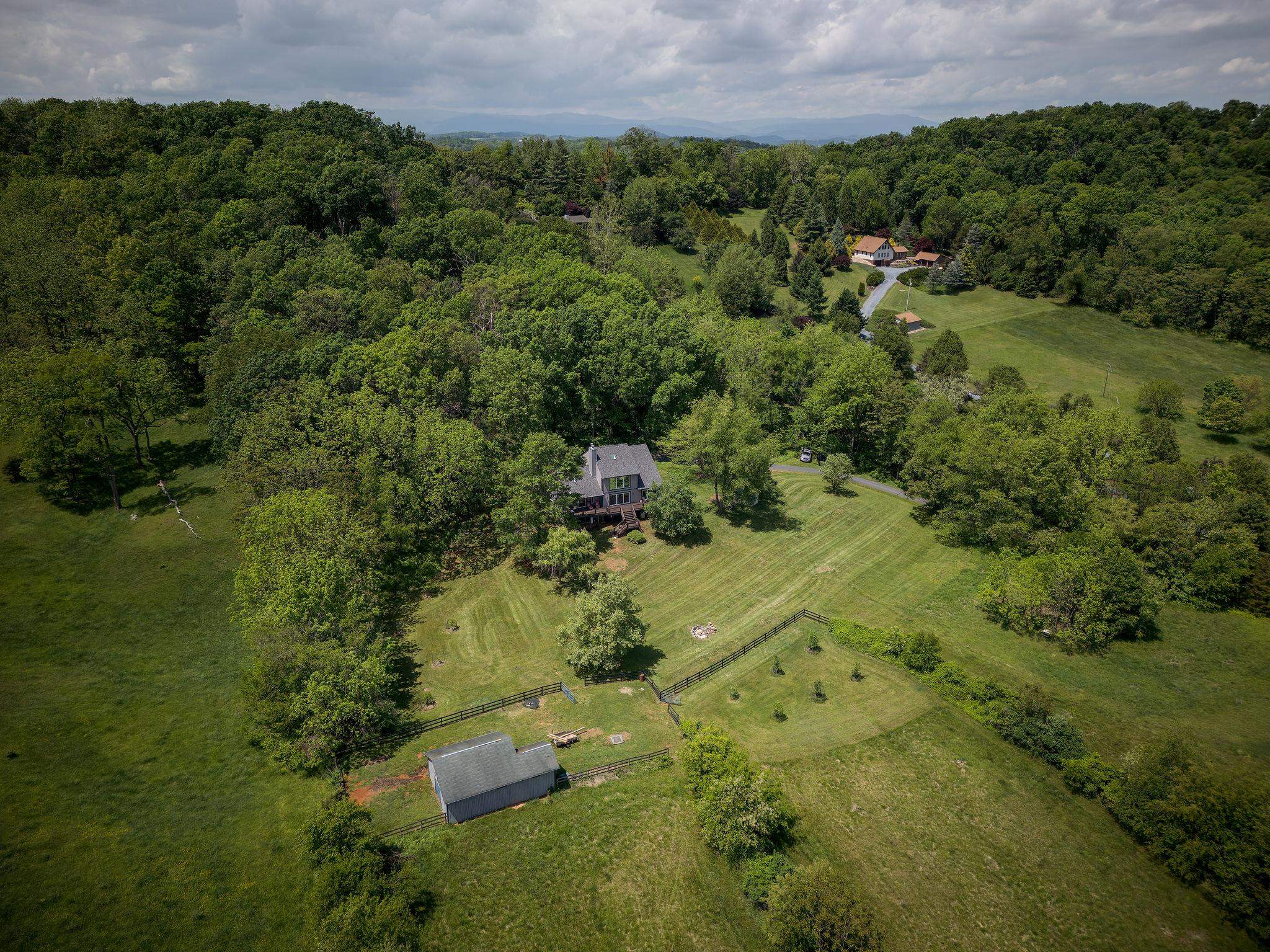 619 Dices Spring Road Weyers Cave, VA 24486 - Photo 7 of 74 Gallery Image 7