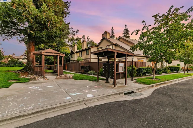 $1,179,000 | 36004 Vallee Terrace, Fremont, CA 94536