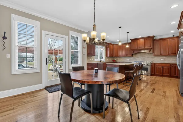 $850,000 | 11050 Siena Drive, Frankfort, IL 60423