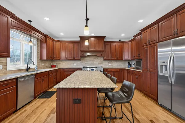 $850,000 | 11050 Siena Drive, Frankfort, IL 60423