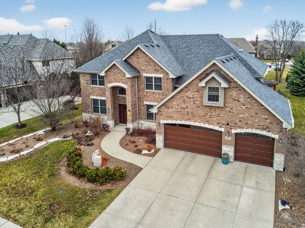 $850,000 | 11050 Siena Drive, Frankfort, IL 60423