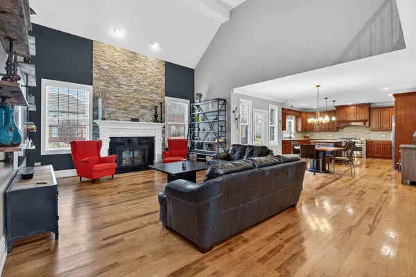 $850,000 | 11050 Siena Drive, Frankfort, IL 60423