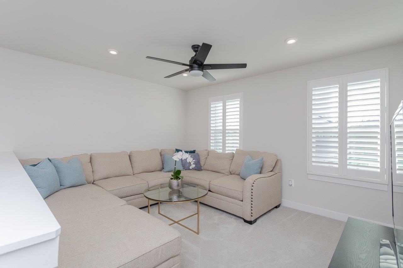 2754 Rdg Hvn Drive Harrisonburg, VA 22801 - Photo 28 of 64 a living room with furniture and a window