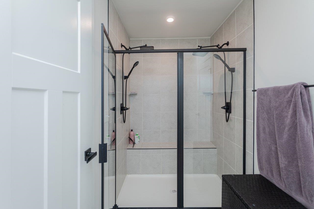 2754 Rdg Hvn Drive Harrisonburg, VA 22801 - Photo 37 of 64 a bathroom with a shower