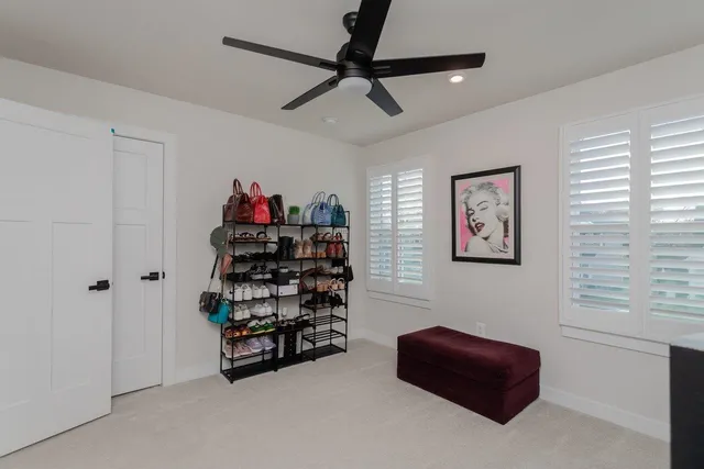 a view of houses with outdoor seating