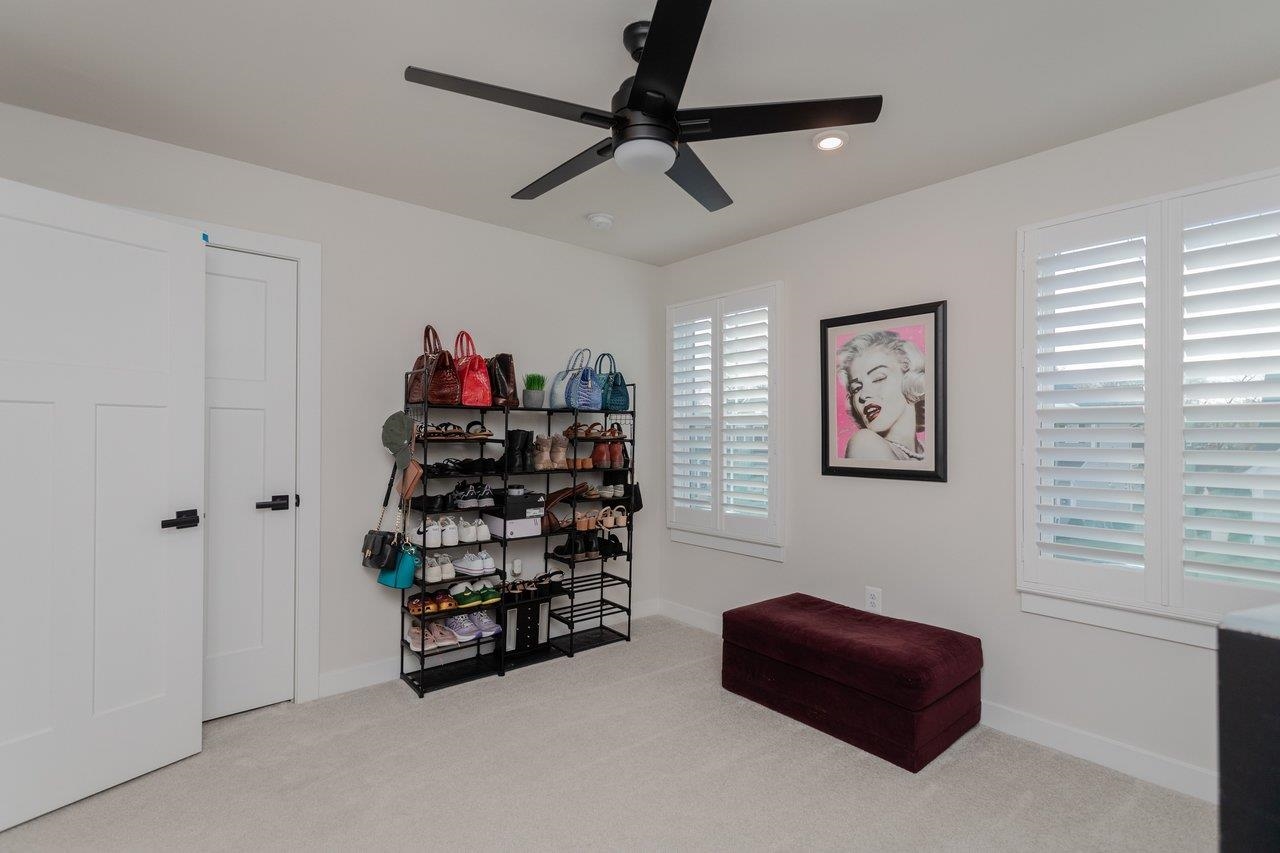 2754 Rdg Hvn Drive Harrisonburg, VA 22801 - Photo 45 of 64 a living room with furniture and a window