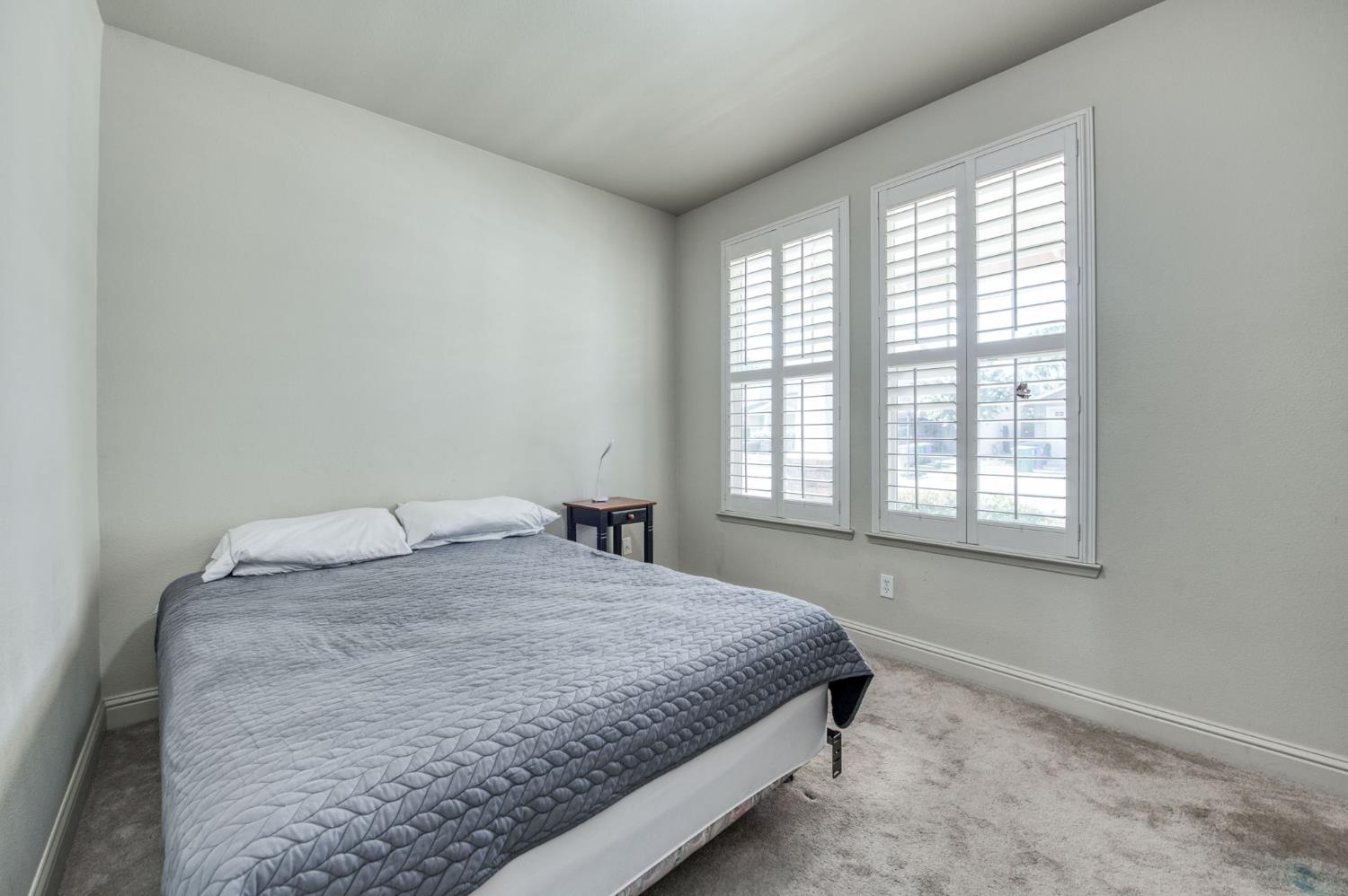 297 West Lilac Avenue Reedley, CA 93654 - Photo 12 of 63