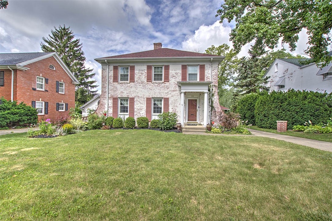 215 South Glencoe Avenue Decatur, IL 62522 - Photo 1 of 29 Gallery Image 1