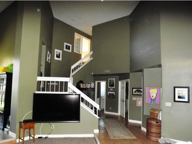 17619 Winding Creek Road Salinas, CA 93908 - Photo 4 of 25 Gallery Image 4