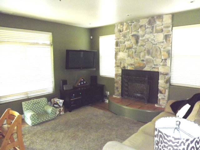 17619 Winding Creek Road Salinas, CA 93908 - Photo 6 of 25 Gallery Image 6