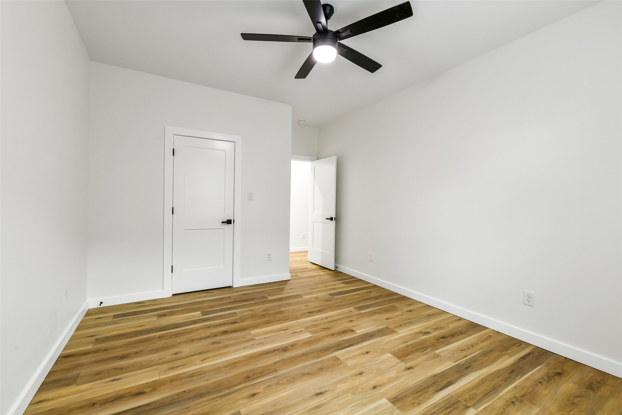 6103 Cavalier Street Houston, TX 77087 - Photo 33 of 50