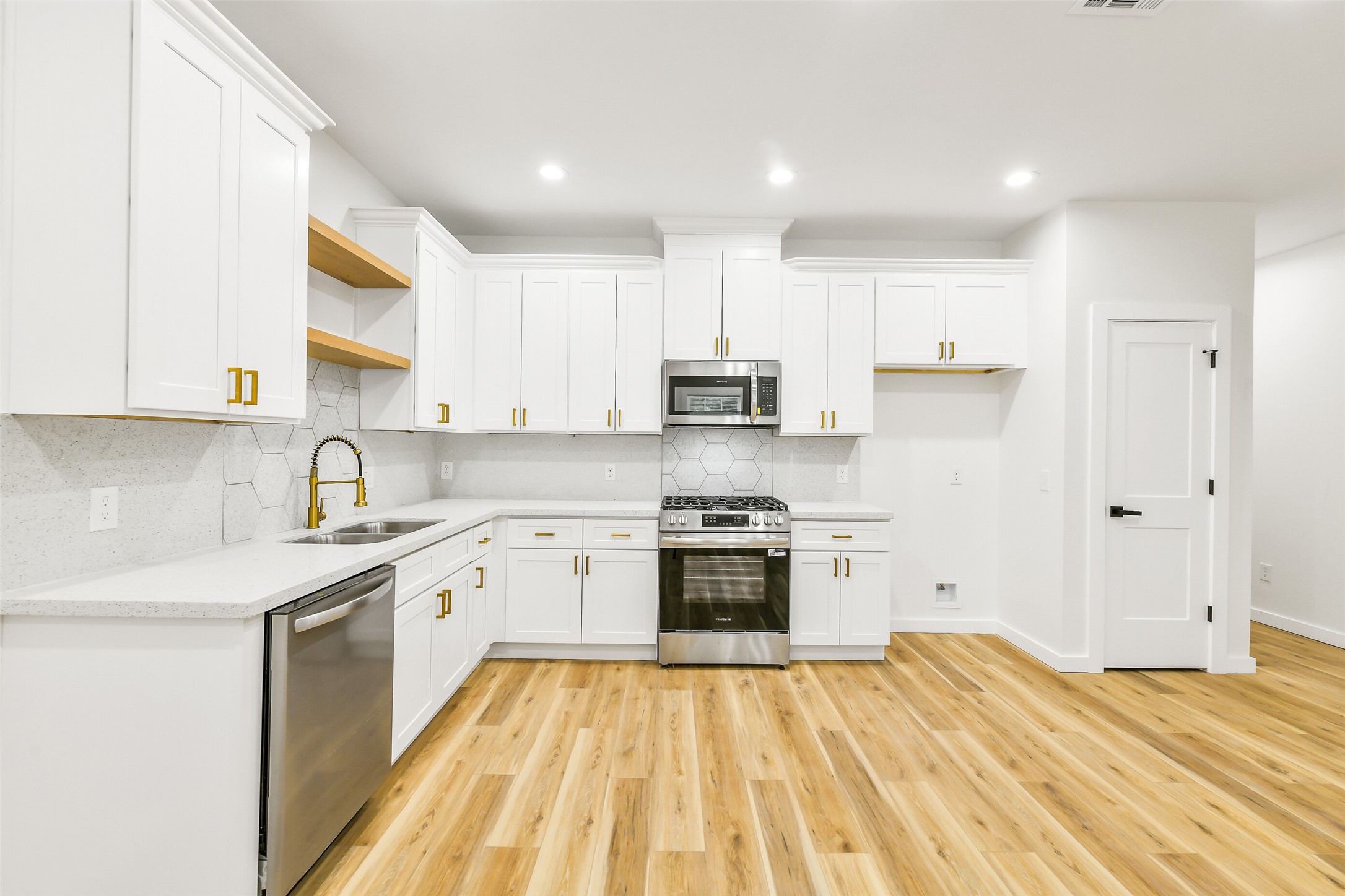 6103 Cavalier Street Houston, TX 77087 - Photo 42 of 50