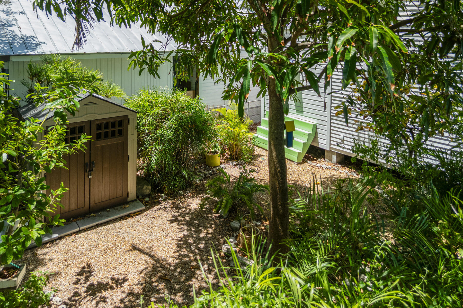 709 Chapman Lane Key West, FL 33040 - Photo 29 of 33 709 Chapman Ln_1oakstudiosdrone_08