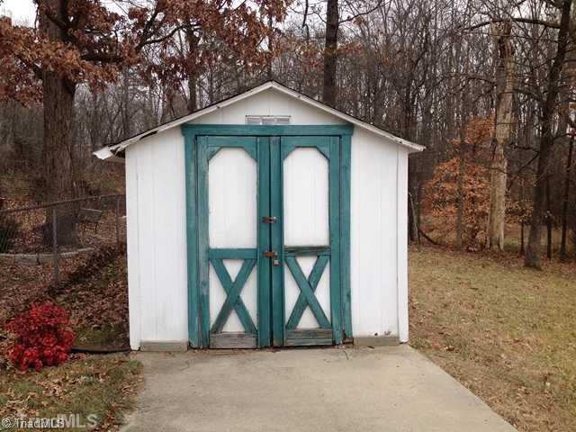3700 Country Ridge Road Greensboro, NC 27405 - Photo 10 of 10 Storage.