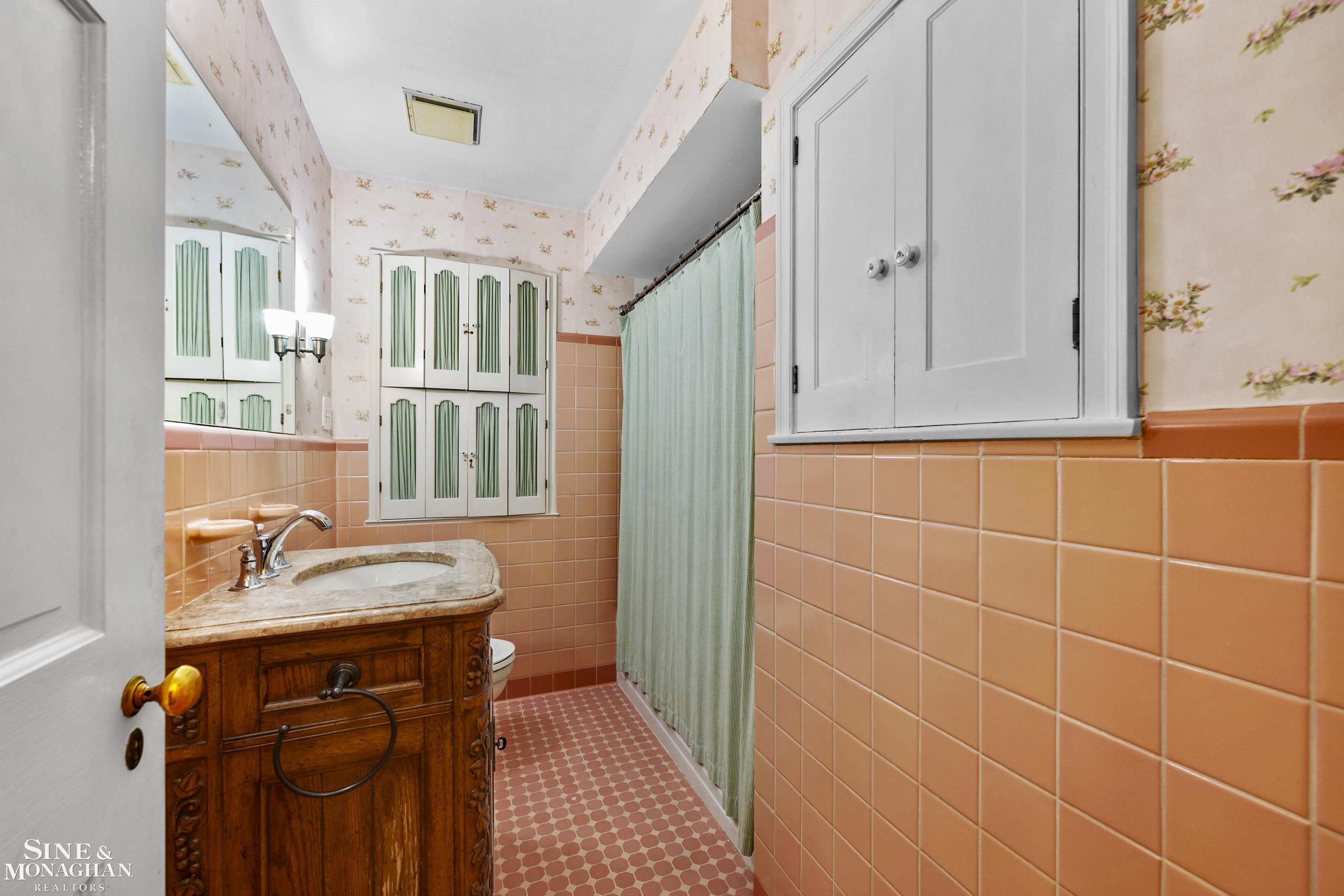 1022 Hampton Road Grosse Pointe Woods, MI 48236 - Photo 24 of 48