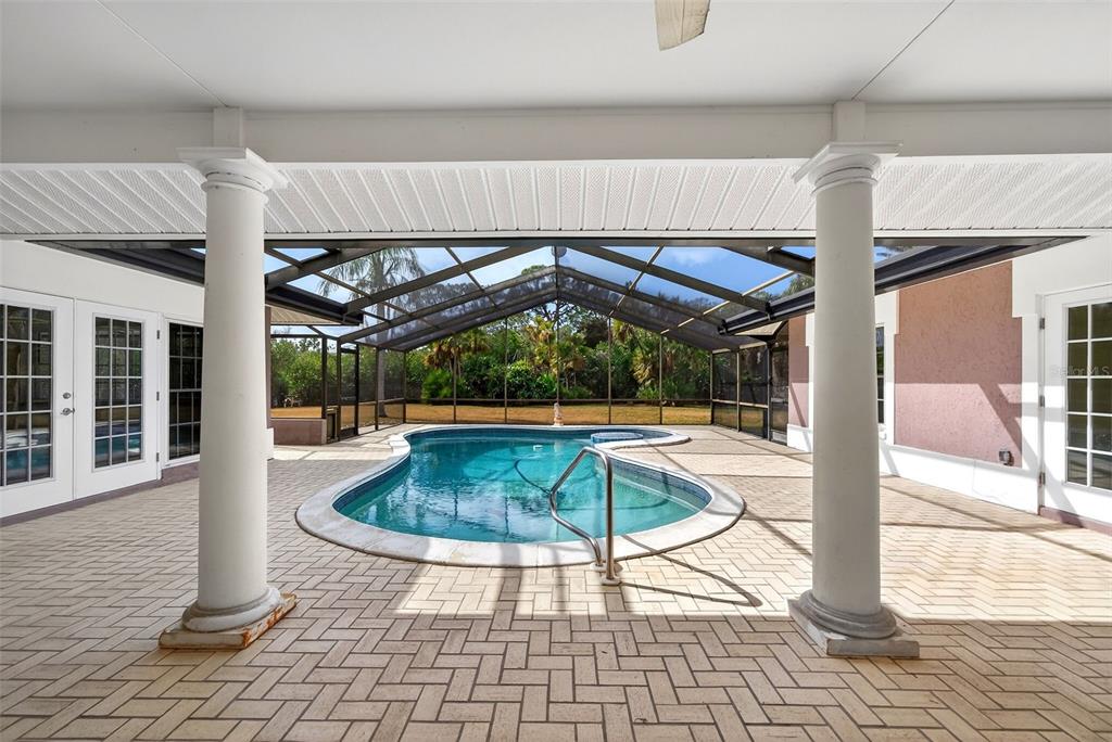 7108 Midnight Pass Road Sarasota, FL 34242 - Photo 38 of 83