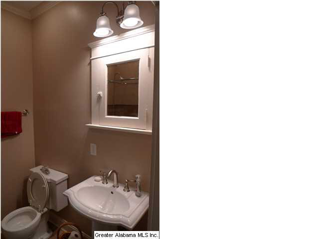923 Irving Road Birmingham, AL 35209 - Photo 10 of 19