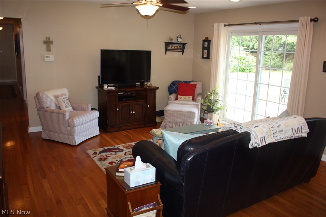 3053 Stanley Road Akron, OH 44333 - Photo 8 of 26 Gallery Image 8
