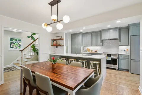 $1,150,000 | 725 Seneca Place, Madison, WI 53711