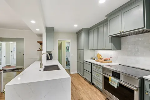 $1,150,000 | 725 Seneca Place, Madison, WI 53711