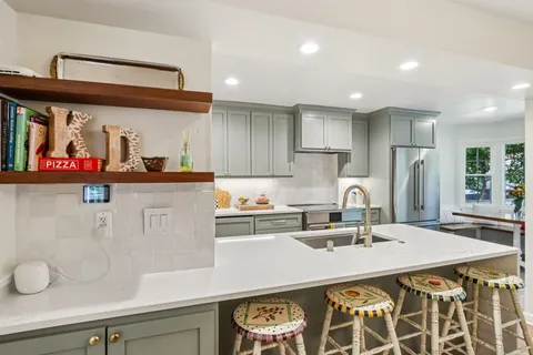 $1,150,000 | 725 Seneca Place, Madison, WI 53711