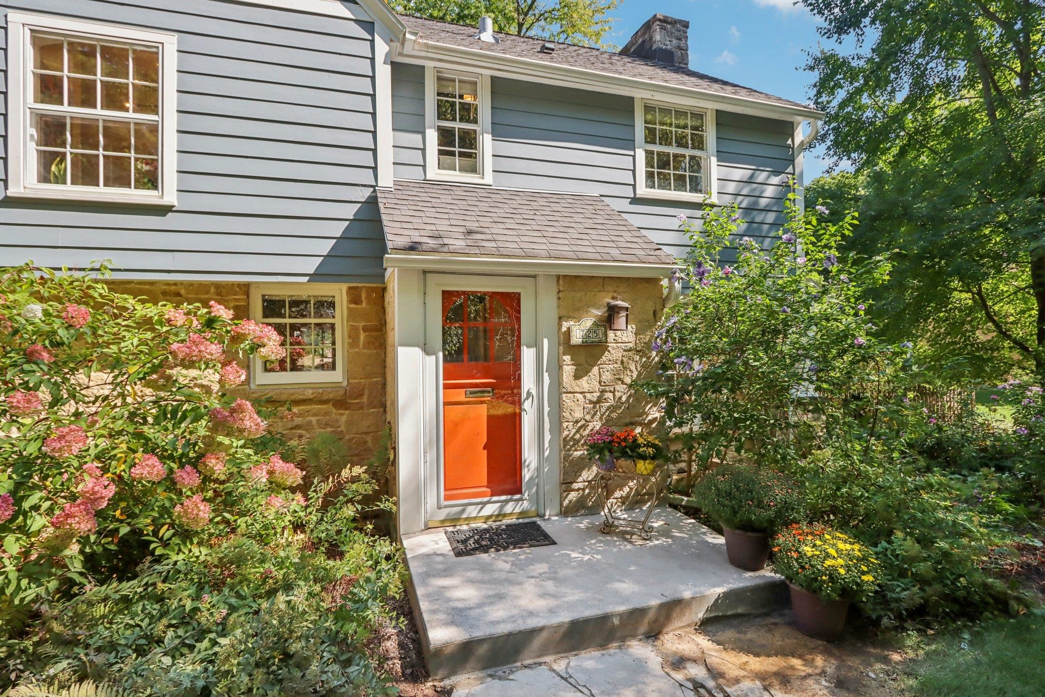 725 Seneca Place Madison, WI 53711 - Photo 5 of 86