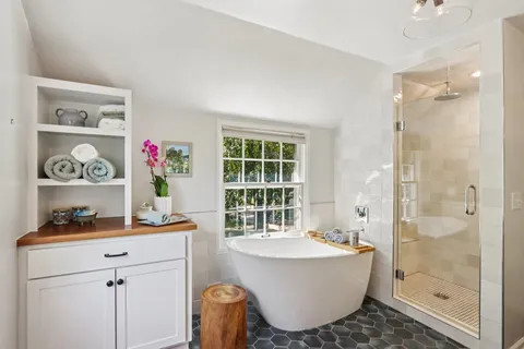 $1,150,000 | 725 Seneca Place, Madison, WI 53711