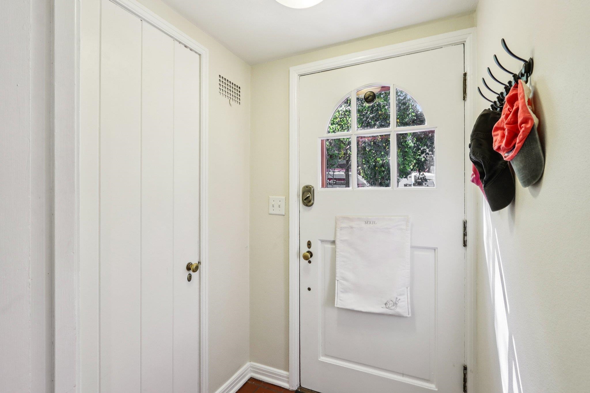 725 Seneca Place Madison, WI 53711 - Photo 6 of 86