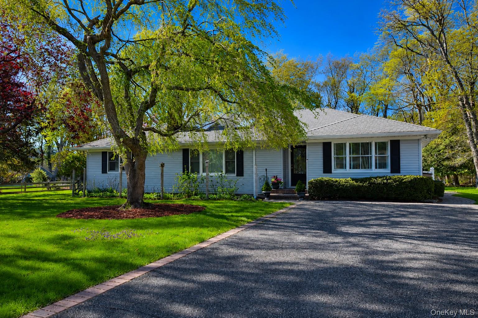 5 Stillwood Road Brookhaven, NY 11719 - Photo 2 of 22 Driveway can accommodate 5+ cars easily.