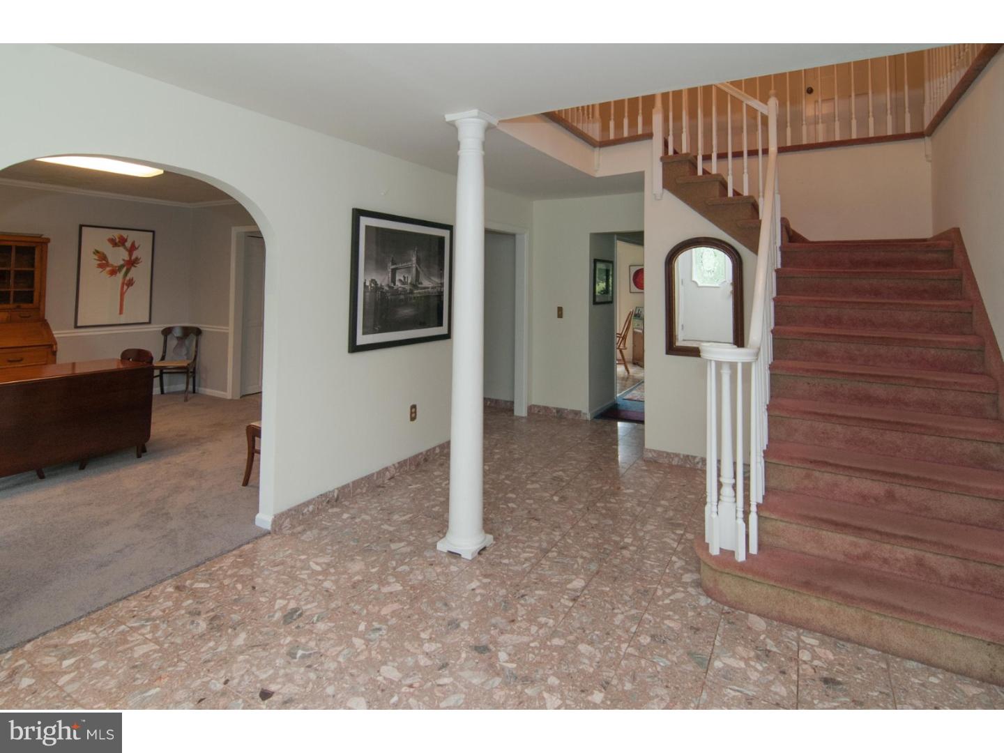 5822 Limeport Road Emmaus, PA 18049 - Photo 2 of 24 Gallery Image 2