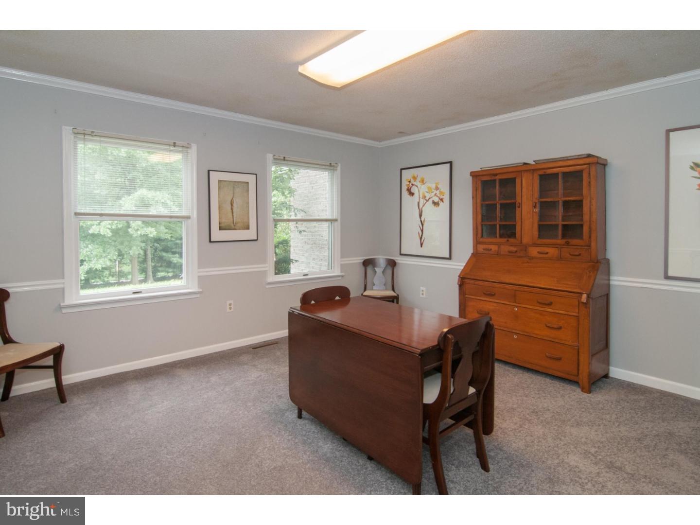 5822 Limeport Road Emmaus, PA 18049 - Photo 4 of 24 Gallery Image 4
