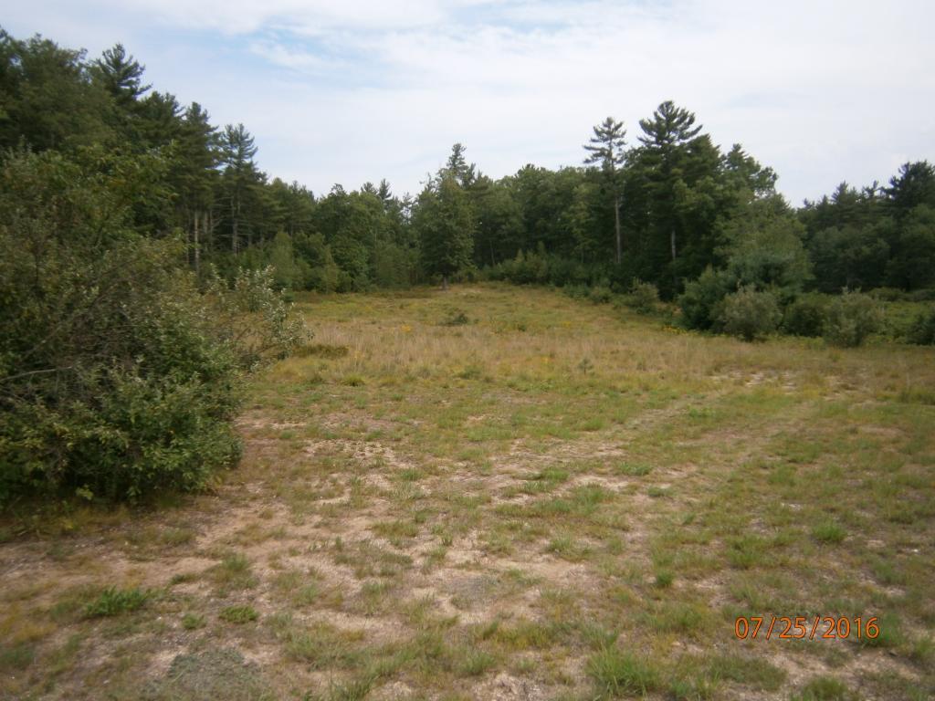 122 Chester Road Raymond, NH 03077 - Photo 3 of 14