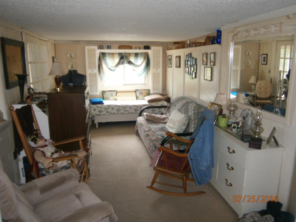 122 Chester Road Raymond, NH 03077 - Photo 9 of 14