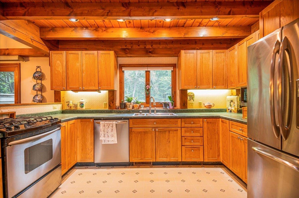 139 Little Bay Road Newington, NH 03801 - Photo 16 of 40 Gallery Image 16