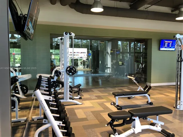 $705,000 | 16385 Biscayne Boulevard, Unit 1417, North Miami Beach, FL 33160